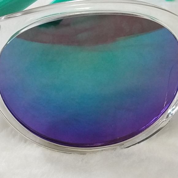 Retro 80's UV 400 2 Tone Mirror Sunglasses Teal - Picture 5 of 9